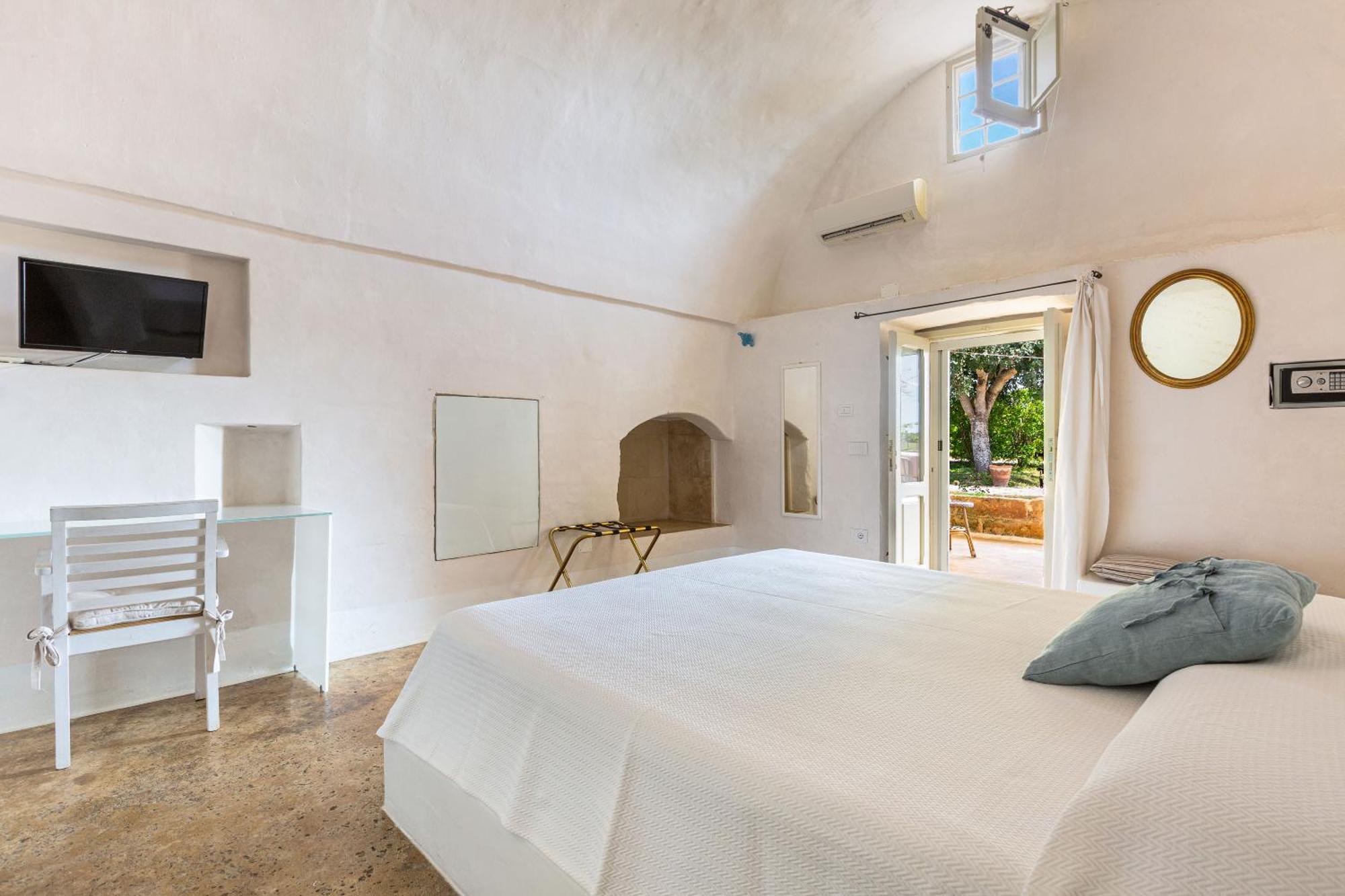 Masseria Li Capperi By Perle Di Puglia 알레지오 외부 사진
