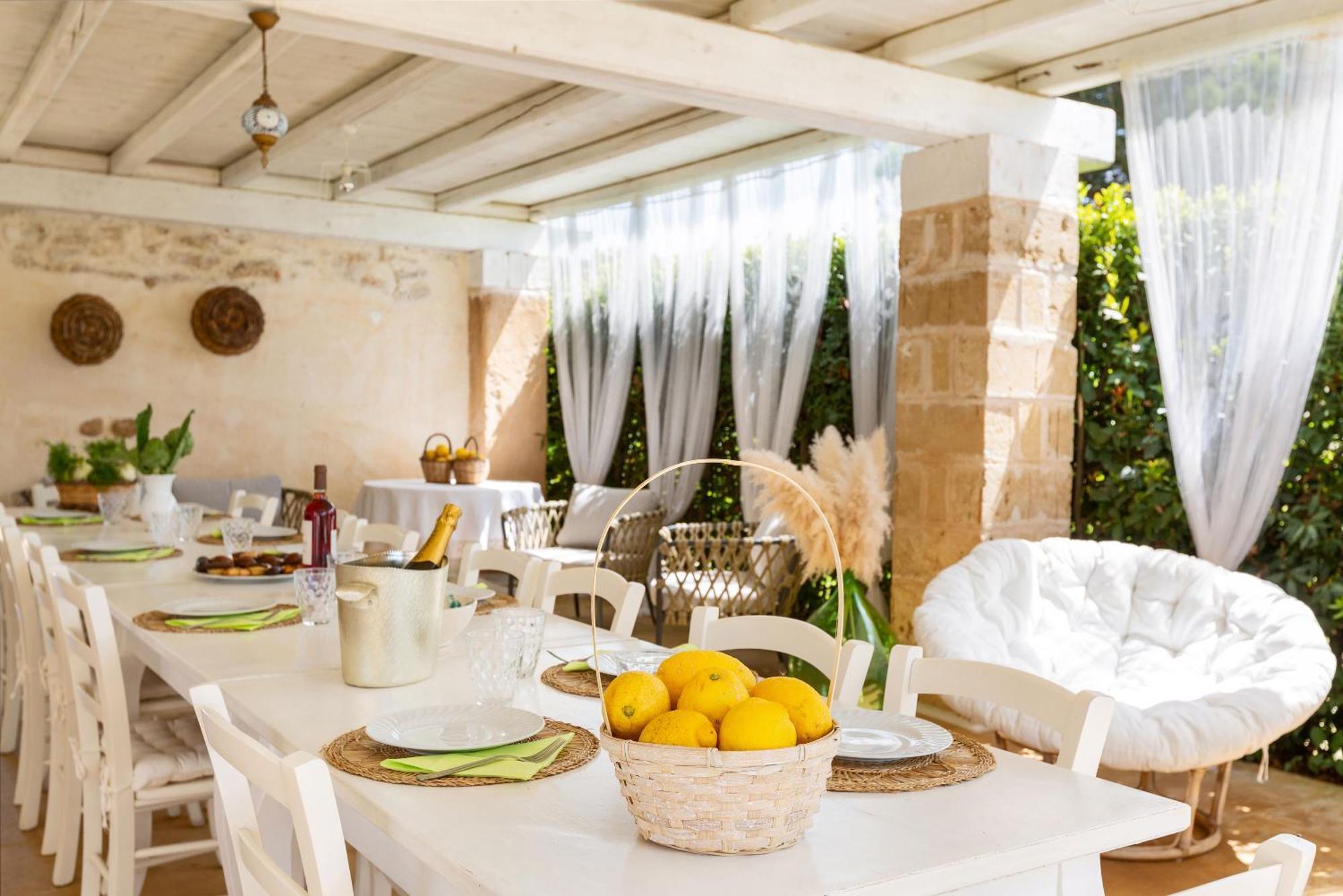 Masseria Li Capperi By Perle Di Puglia 알레지오 외부 사진